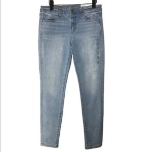 AMERICAN EAGLE 360 NEXT LEVEL STRETCH SKINNY JEANS